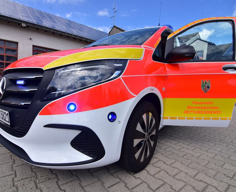neues Notarzteinsatzfahrzeug
