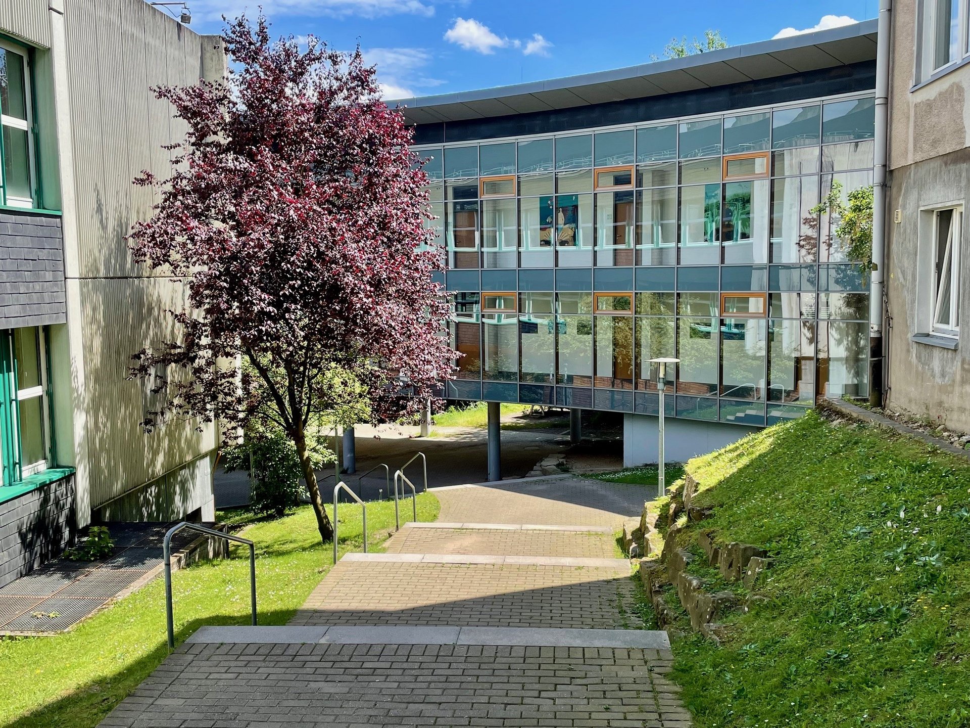 Der Durchgang vom Gymnasium zum Hüpptal 
