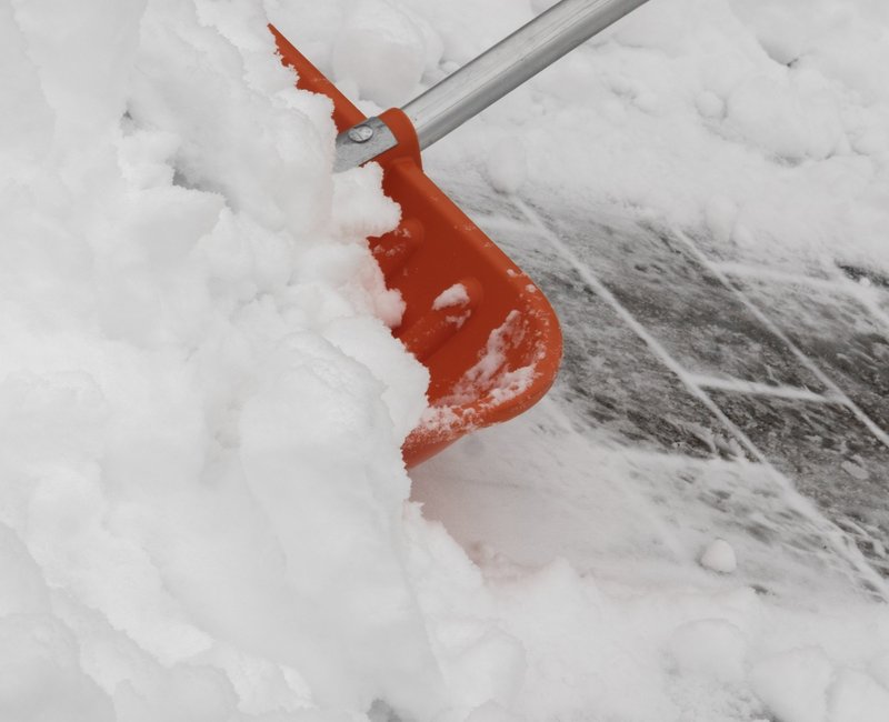 Schneeschaufel