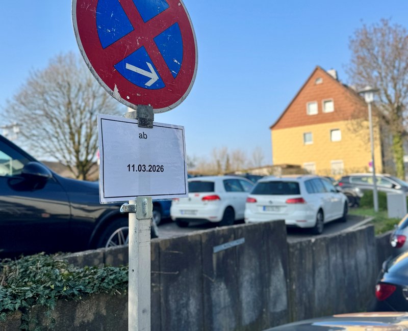 Hinweisschilder stehen bereits